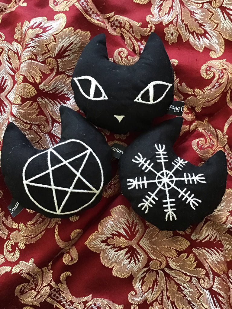 Cat Poppet with pentagram