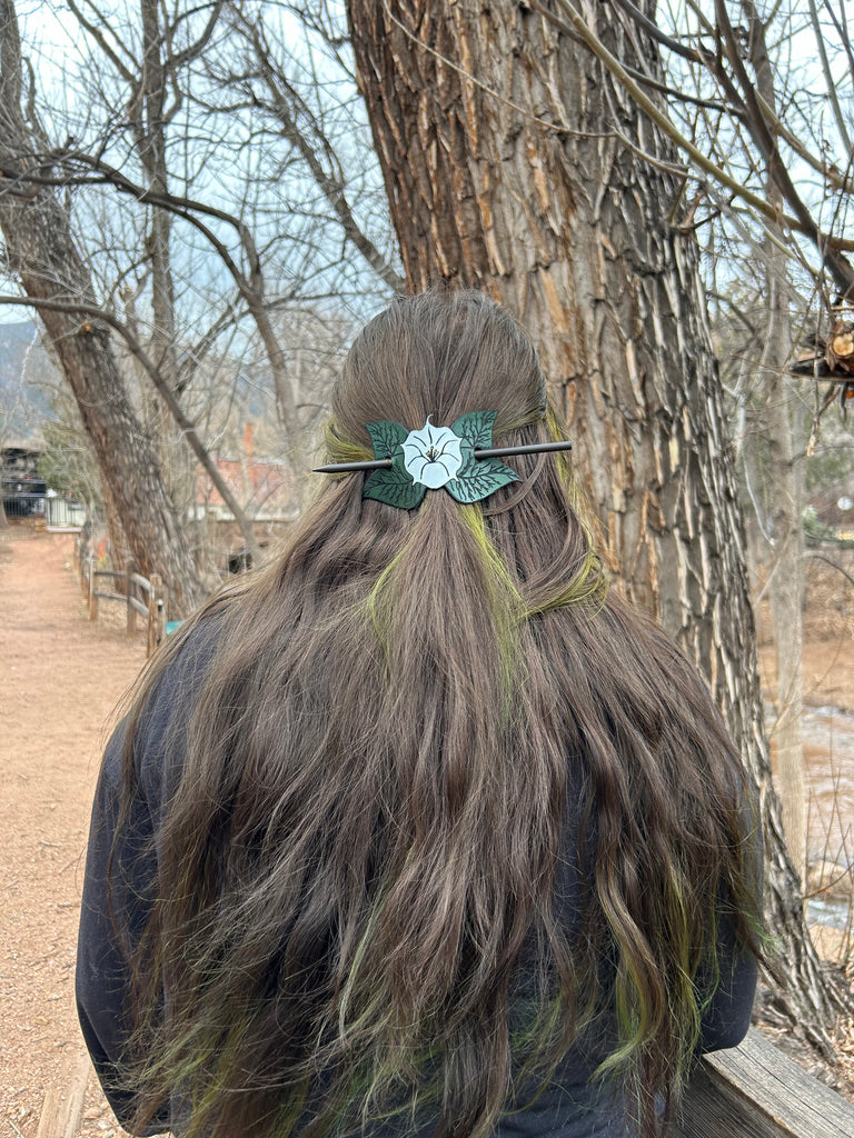 Witch’s Garden Datura Hair Slide